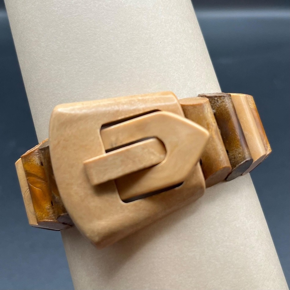 Resin Stretch Buckle Bracelet Simulated Wood Hong Kong Vintage